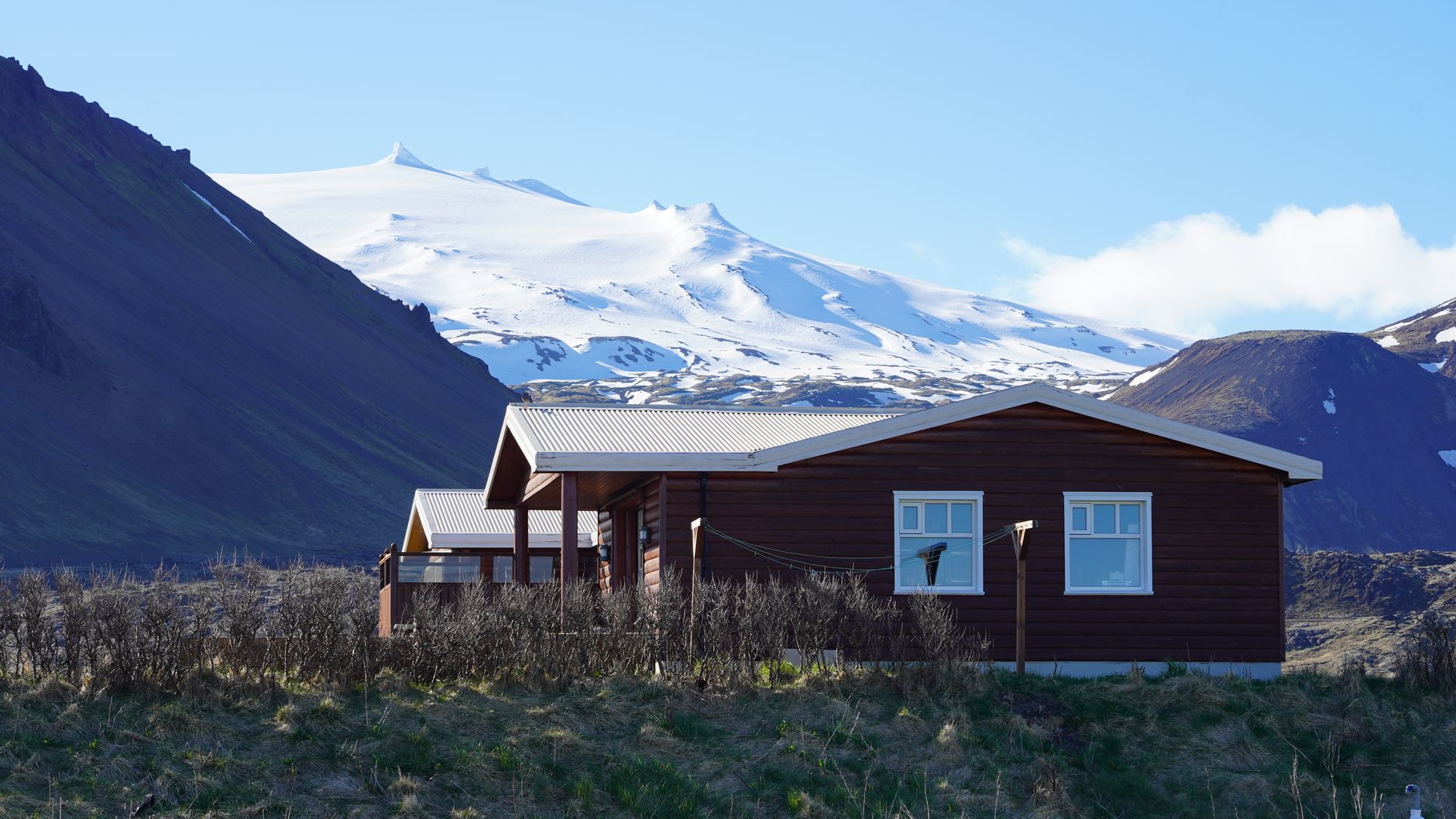 The Fall Corporate Retreat Bar in Summit County: What a Company Host Has to Buy, Bring, and Decide Before the Group Lands
